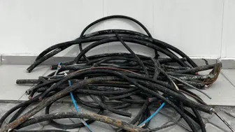 Aydın'ın Söke ilçesinde fabrika hırsızlığı : 150 metre bakır kablo çaldılar