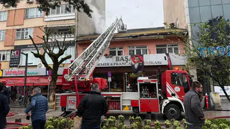 Kocaeli’de fırın yangını paniği : 3 kişi dumandan etkilendi