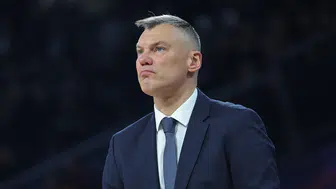 Fenerbahçe Beko'dan Jasikevicius açıklaması : Dubai'de mahsur kaldı