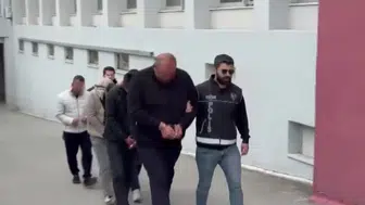 Adana'da sahte plaka basım atölyesine baskın : 4 kişi tutuklandı