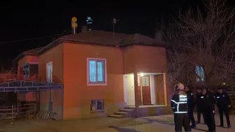 Aksaray'da yangın : Müstakil evin bacası yandı