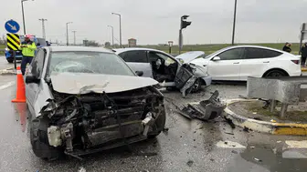 Edirne Havsa'da zincirleme kaza : 2 yaralı