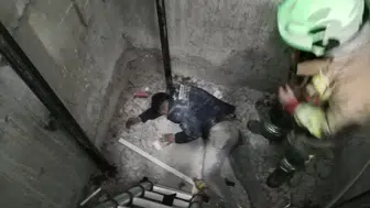 Hatay'da inşaatta feci kaza : Asansör boşluğuna düşen işçi yaralandı