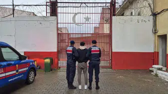 Aydın'da 2.5 milyonluk vurgun yapan dolandırıcıya jandarma kıskacı