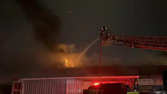 Edirne Sanayi Sitesi'nde yangın : Alevler mobilya atölyesini sardı