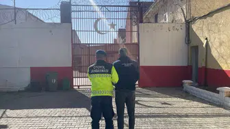 Aydın'da bir araçta 19 düzensiz göçmen yakalandı