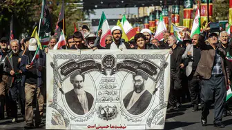 İran'da Ali Hamaney, ölümünün 40'ıncı gününde anıldı