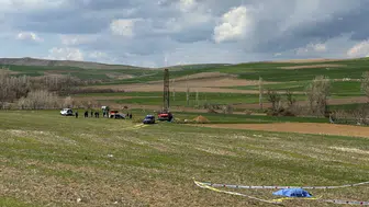 Çorum'da arazi kavgası kanlı bitti : Komşusunun kurşun yağdırdığı baba ve oğlu hayatını kaybetti!