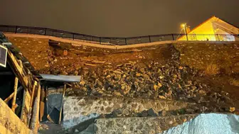 Erzurum İspir'de heyelan meydana geldi : 2 konut tahliye edildi