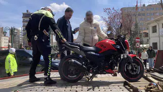 Eskişehir'de gürültülü egzoz kullanan motosiklet sürücüsüne 16 bin TL para cezası