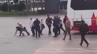 Bursa otobüs terminalinde otobüs şoförü ile yolcu kavga etti