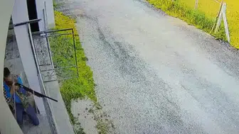 Malatya'da bir şahıs, av tüfeği ile komşusuna ateş açtı