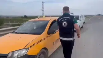 Hatay'da ticari taksiyle göçmen kaçakçılığı : 2 sürücüye 334 bin 500 TL ceza