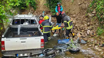 Aydın'da kamyonet dere yatağına uçtu : Kazada 2 kişi yaralandı