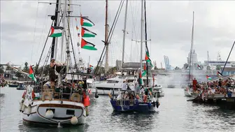 Sumud Filosu, İsrail savaş gemileri tarafından abluka altına alındı