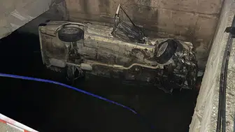 Eskişehir'de korkutan kaza ! Otomobil 5 metre yüksekten sulama kanalına uçtu : 2 yaralı