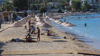 Bodrum'da yaz sezonu açıldı : Sahillerde yoğunluk yaşandı