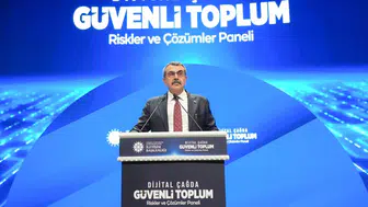 Bakan Tekin, Dijital Çağda Güvenli Toplum Paneli'nde