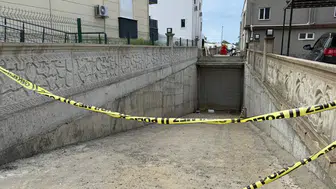 Antalya'da bir şahıs yolu kısaltmak isterken apartman boşluğuna düşüp, öldü