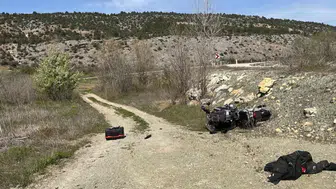 Bilecik Gölpazarı’nda motosiklet tarlaya uçtu : Sürücü yaralandı