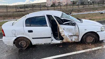 Kırıkkale'de otomobil takla attı : 2 kişi yaralandı