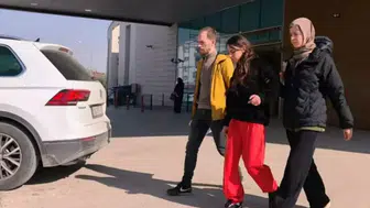 Bursa'da 'sevgili' kavgası kanlı bitti : Birbirini bıçaklayan kızlardan biri tutuklandı