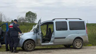 Samsun'da bir şahıs aracında silahla vurulmuş halde bulundu