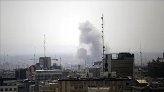 ABD ve İsrail, Tahran'daki üniversite ve havalimanlarını bombaladı