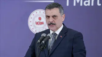 Bakan Çiftçi, Beşiktaş'taki saldırıda yaralanan polisle görüştü