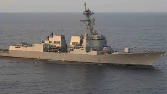 ABD , Umman Denizi'nde İran gemisini vurdu