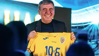 25 yıl sonra yeniden : Gheorghe Hagi Romanya'da