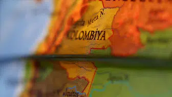 Kolombiya'da bombalı saldırı : Çok sayıda ölü ve yaralı var