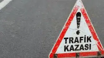 Iğdır'da kaza : Otlar yola savruldu