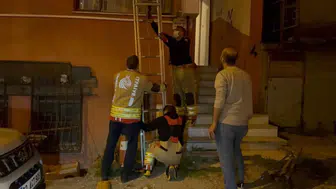 Edirne'de kötü koku ihbarına giden ekipler, evde cansız beden buldu