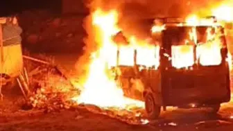 Iğdır’da köy muhtarının minibüsü yandı : Kundaklama şüphesi