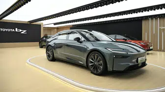 Toyota’nın Tesla Model S rakibi bZ7 satışa çıktı : Bir saatte 3 bin 100 sipariş! İşte fiyatı ve özellikleri