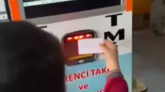 Hatay'da barkodlu okul dönemi : Öğrenci giriş-çıkışları veliye SMS gidiyor