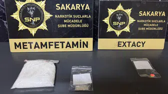 İstanbul'dan Sakarya'ya uyuşturucu getiren 3 şüpheli tutuklandı