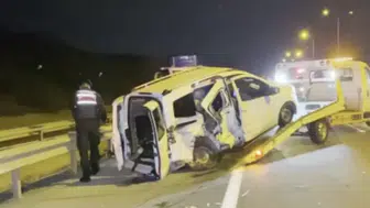 Eyüpsultan'da iki araç çarpıştı : 4 kişi yaralandı