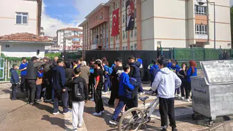 Ankara'da 5. sınıf öğrencisinin okula silah getirdiği iddiası : Aile üyeleri gözaltında