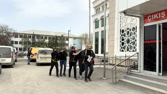 Kahramanmaraş'ta 2,1 milyon liralık sahte polis vurgunu : 2 şüpheli ziynet eşyalarıyla yakalandı!