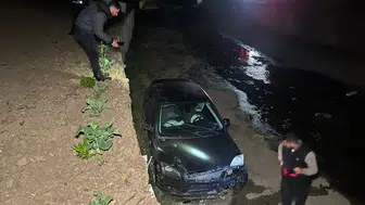 Tekirdağ Çorlu'da kaza : Otomobil dereye uçtu