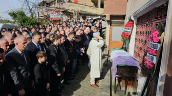 Zonguldak'ta menenjit şüphesiyle ölen 14 yaşındaki çağla defnedildi