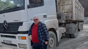 Samsun'da işçi kamyonun altında kalıp hayatını kaybetti