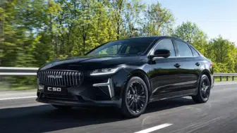 Efsane marka Volga geri dönüyor: Çinli Geely iş birliğiyle üretilecek yeni modeller K50 ve C50 tanıtıldı