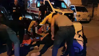 Üniversite öğrencisi evinin önünde sırtından bıçaklandı