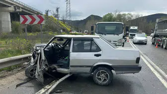 Bilecik'te 3 araçlı zincirleme kazada 4 yaralı!