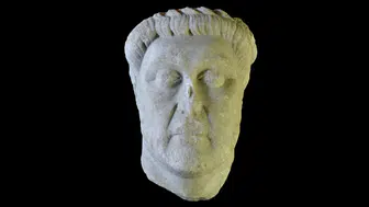 Tarihi miras evine döndü : ABD’den iade edilen Smyrna heykeli İzmir’de sergileniyor