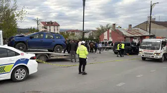 Sivas'ta iki araç çarpıştı : 7 yaralı