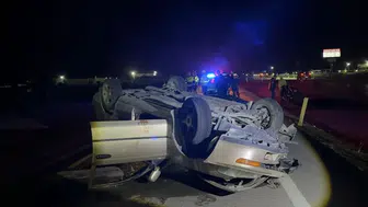 Aksaray'da otomobil beton mikserine çarptı : Sürücünün durumu ağır